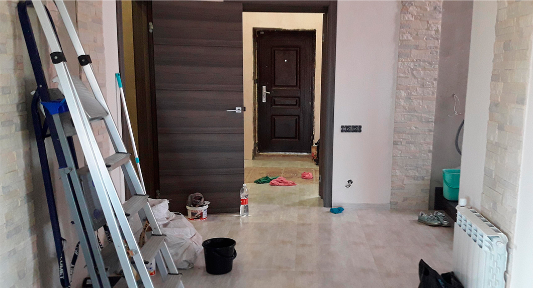 Уборка коридора